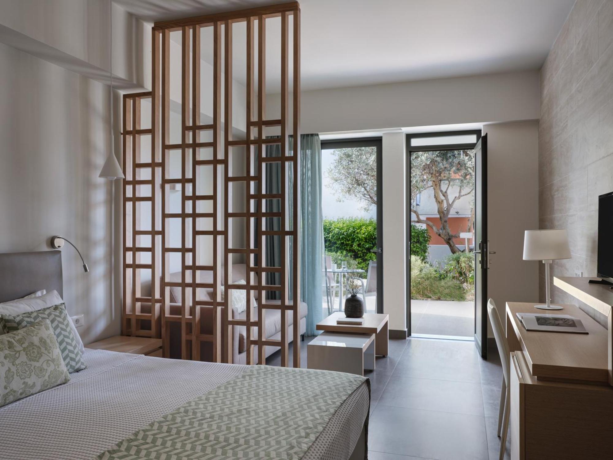 Atlantica Mikri Poli Rhodes Otel 4*
