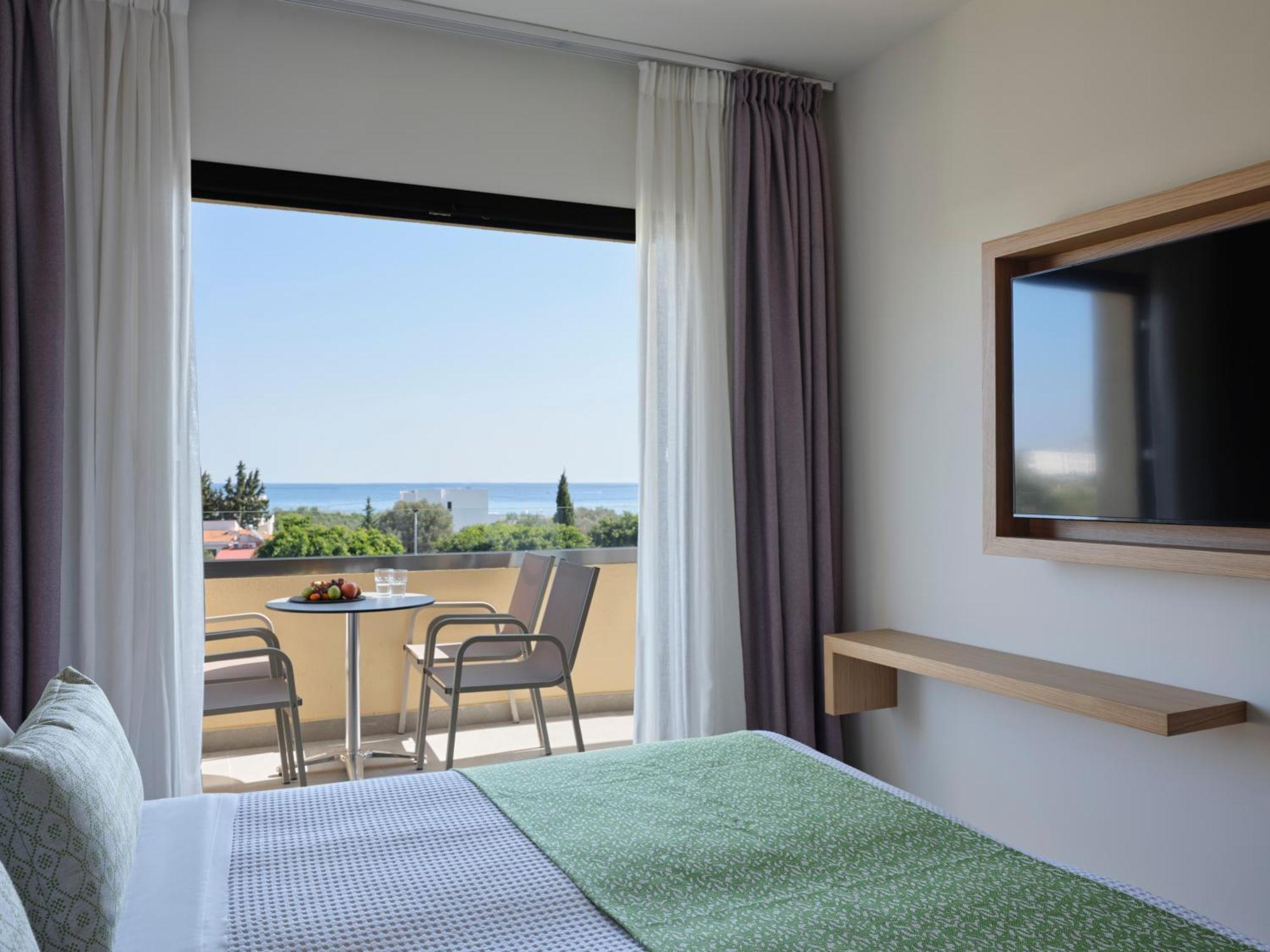 Отель Atlantica Mikri Poli Rhodes