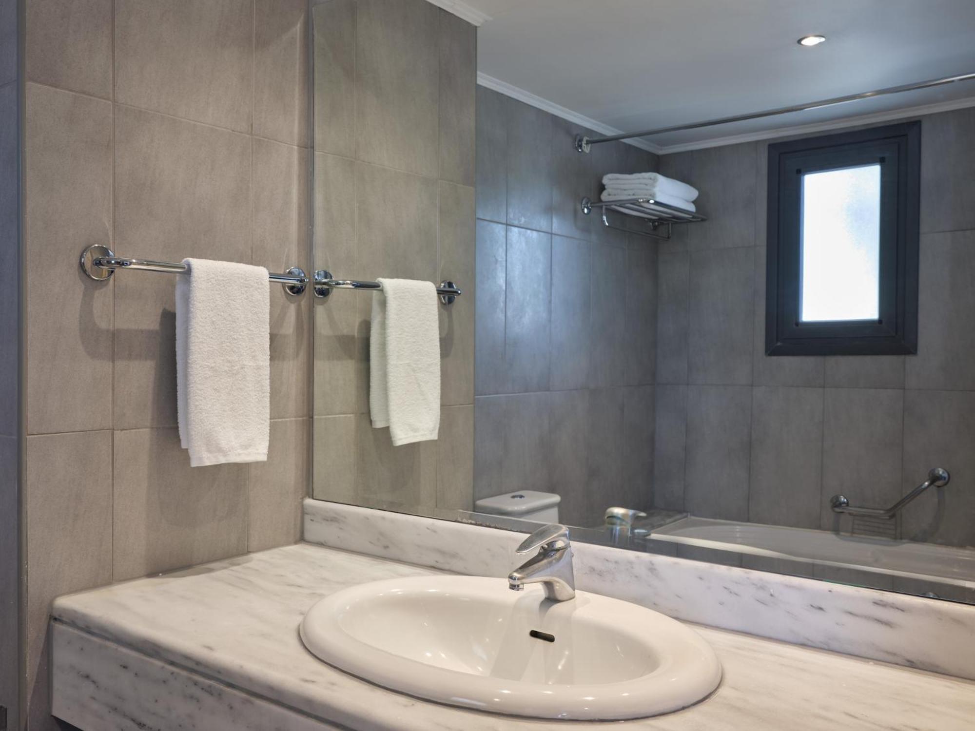 Atlantica Mikri Poli Rhodes 4* Колимбия