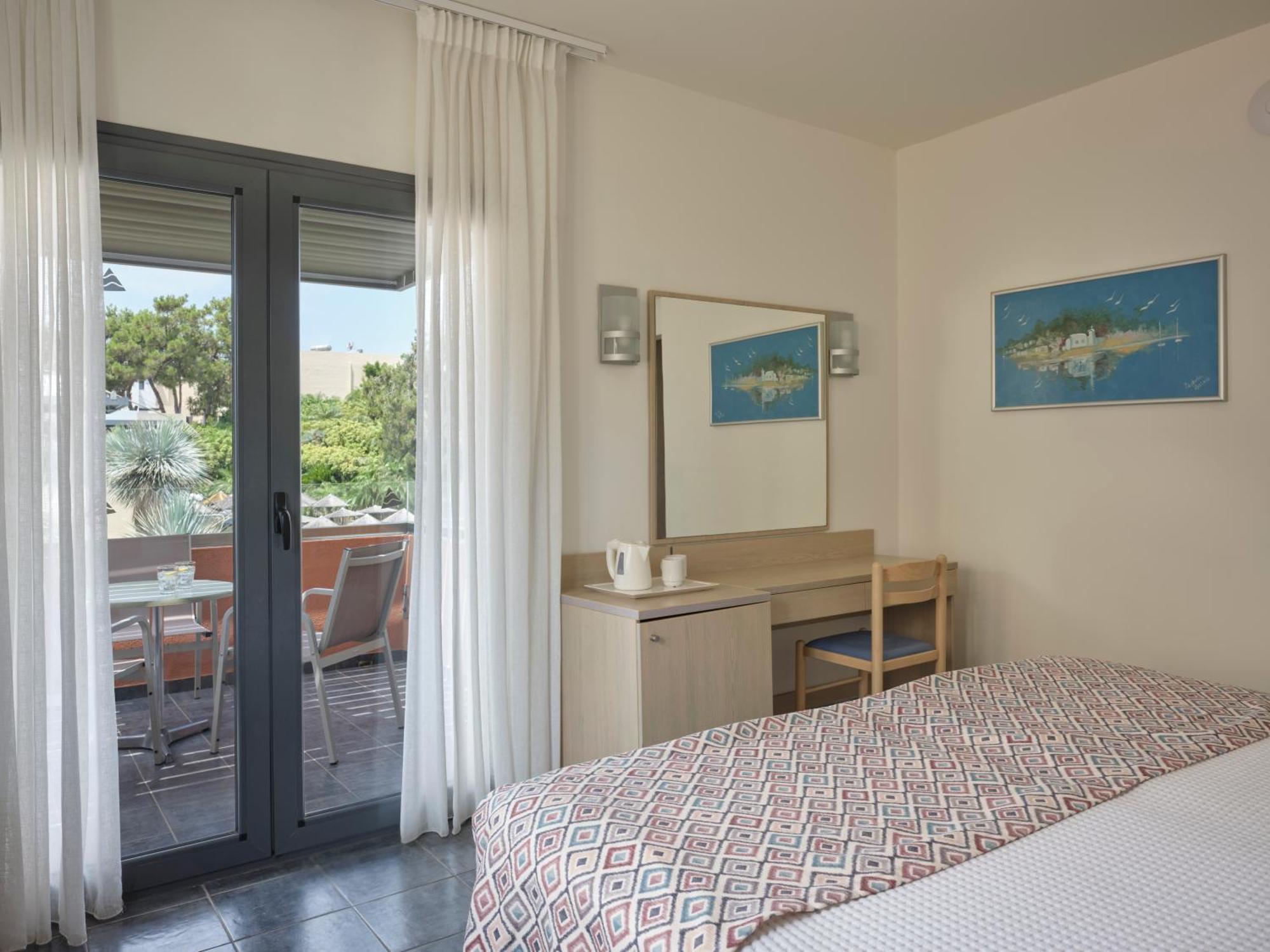 Atlantica Mikri Poli Rhodes Колимбия