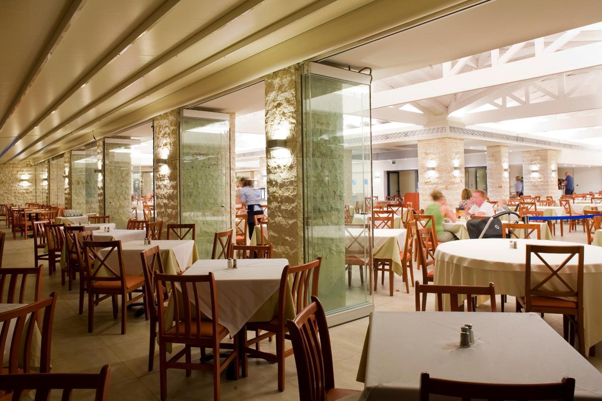 Отель Atlantica Mikri Poli Rhodes 4*